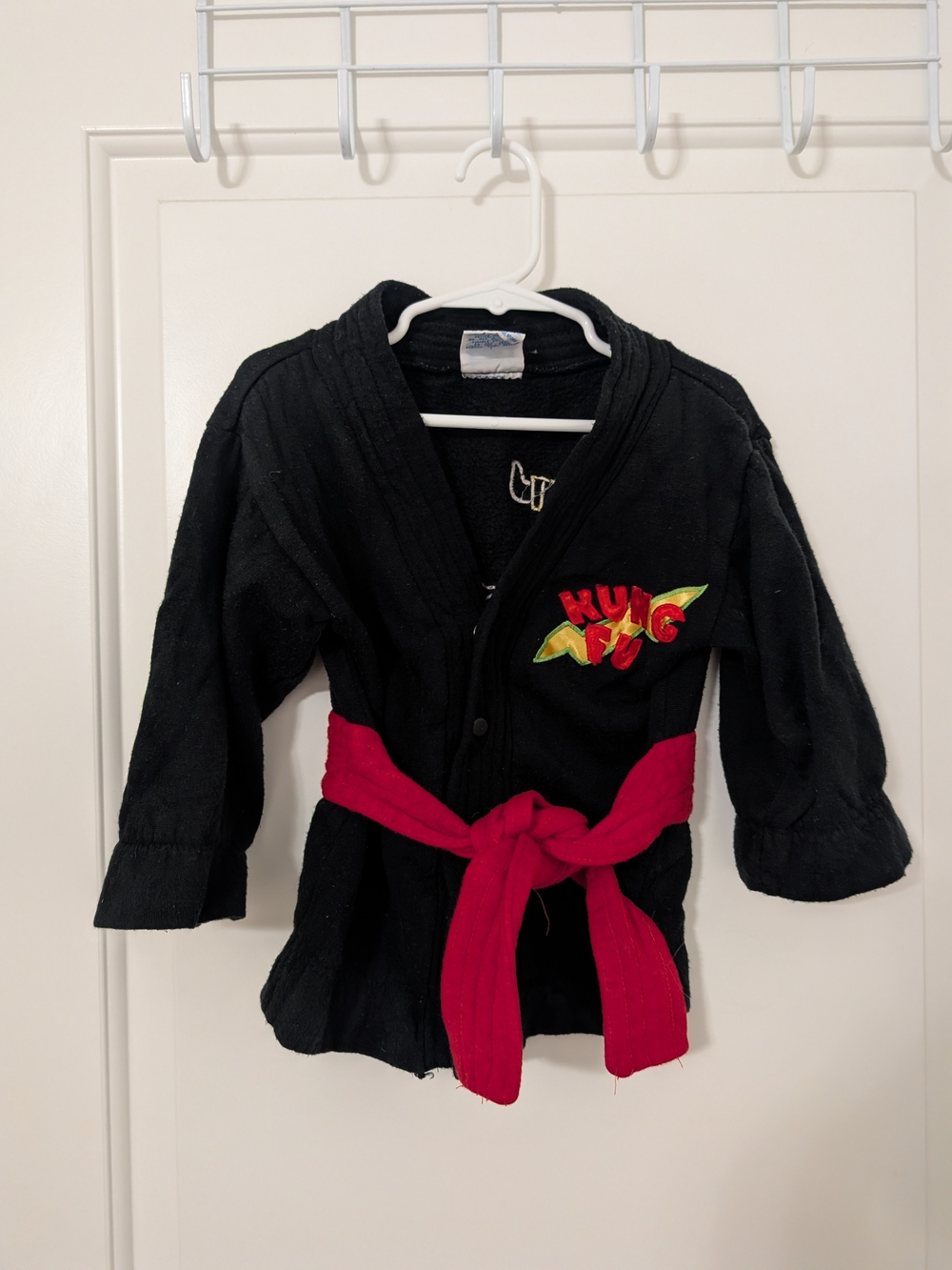 Vintage Joggles 3T Kung Fu Karate Martial Arts Black Robe Belt Applique